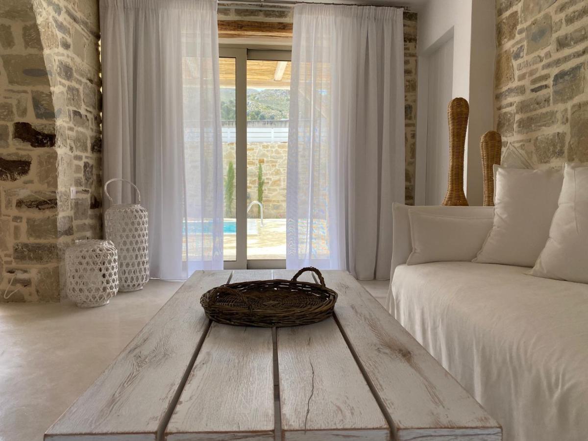 Laini Luxury Suites Pombia Ngoại thất bức ảnh